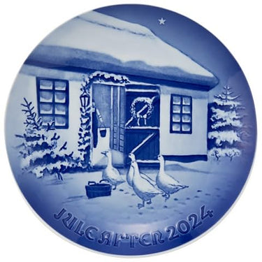 Royal Copenhagen Bing & Grøndahl Collectibles Weihnachtsteller 2024 Christmas in the Countryside, aus Porzellan hergestellt, Durchmesser: 18 cm, 1070759 im Sale